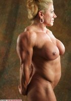 Накаченные голые девушки повергают в шок своими телами 16 фото Накаченные голые девушки повергают в шок своими телами 16 фото