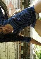 Нежная брюнетка эротично выставила на показ узкую вагину 14 фото Нежная брюнетка эротично выставила на показ узкую вагину 14 фото