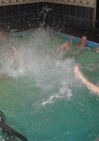 Компания девушек отдыхает в бане без одежды и купальников 10 фото Компания девушек отдыхает в бане без одежды и купальников 10 фото