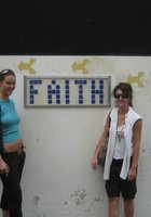 Весёлая компания отдыхает на море 5 фото Весёлая компания отдыхает на море 5 фото