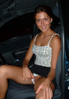 Сексапильная брюнетка со вкусом дает своему парню 2 фото Сексапильная брюнетка со вкусом дает своему парню 2 фото