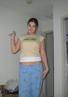 Брюнетка пошло позирует перед бойфрендом и принимает ванну 2 фото Брюнетка пошло позирует перед бойфрендом и принимает ванну 2 фото