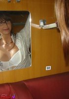 Стройная мамаша на отдыхе без одежды 23 фото Стройная мамаша на отдыхе без одежды 23 фото