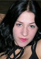 Татуированная брюнетка показывает интимную стрижку лежа на спине 2 фото Татуированная брюнетка показывает интимную стрижку лежа на спине 2 фото