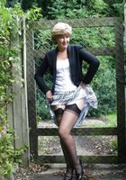 Зрелая леди выставила прелести напоказ 11 фото Зрелая леди выставила прелести напоказ 11 фото