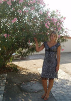 Партнерша заботливо склонилась, чтобы отсосать член 1 фото Партнерша заботливо склонилась, чтобы отсосать член 1 фото