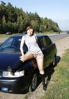 Пошлые барышни красуются голым влагалищем перед камерой 5 фото Пошлые барышни красуются голым влагалищем перед камерой 5 фото