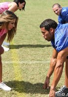 Тренер выебал грудастую подопечную без гандона 13 фото Тренер выебал грудастую подопечную без гандона 13 фото