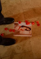 Привлекательная девушка получила член в свою тугую попку 2 фото Привлекательная девушка получила член в свою тугую попку 2 фото