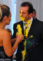 Вечеринка быстро превратилась в оргию 3 фото Вечеринка быстро превратилась в оргию 3 фото