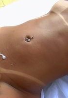 Крендель кончает на живот загорелой латинки после секса в презервативе 12 фото Крендель кончает на живот загорелой латинки после секса в презервативе 12 фото