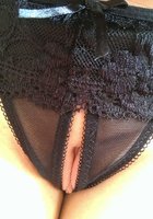 Письки телок в эро трусах с разрезом на пизде крупным планом 7 фото Письки телок в эро трусах с разрезом на пизде крупным планом 7 фото