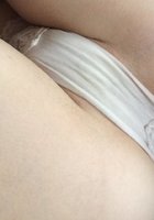 Красотка раздевается и делает селфи сочной пилотки 14 фото Красотка раздевается и делает селфи сочной пилотки 14 фото