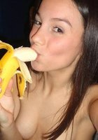 Голые сиськи молоденьких девок из Европы 6 фото Голые сиськи молоденьких девок из Европы 6 фото