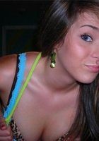 Совершеннолетняя няшка фотается дома в одних трусиках 4 фото Совершеннолетняя няшка фотается дома в одних трусиках 4 фото