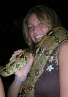 Студентки попозировали с удавом на шее, после чего одна из баб отсосала хахалю 13 фото Студентки попозировали с удавом на шее, после чего одна из баб отсосала хахалю 13 фото