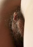 Дамы демонстрируют крупным планом голые письки с обильной растительностью на них 9 фото Дамы демонстрируют крупным планом голые письки с обильной растительностью на них 9 фото